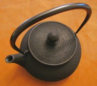 Teiera NERA 900 ml di ghisa giapponese nera
