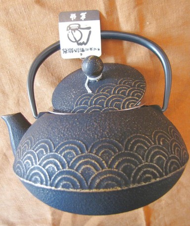 Iwachu 410-720 Pentola In Ghisa Giapponese Gohan Nabe Per Riso – Capacità 2 Go (circa 2 Tazze) – Fatto A Mano In Giappone – Nero